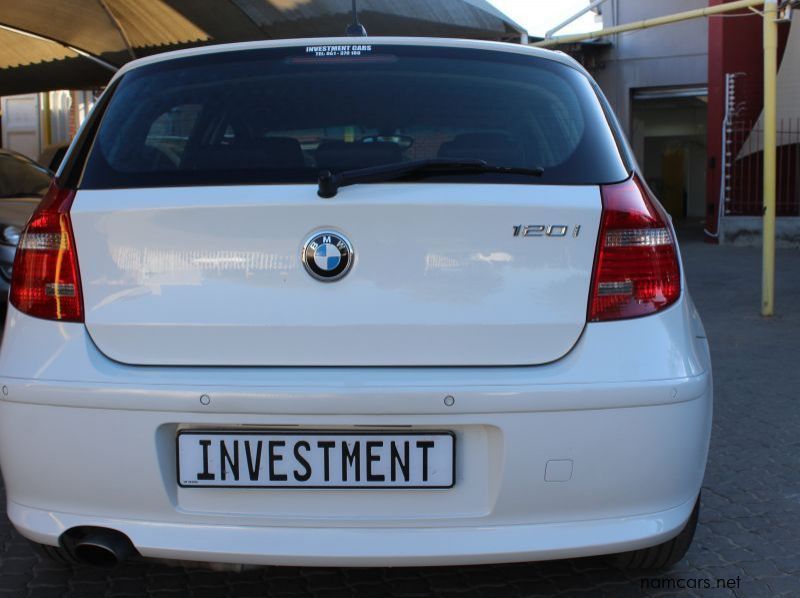 2011 BMW 120i 5 door Hatch pictures