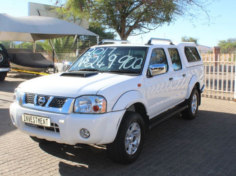 2017 Nissan NP300 2.5CDI D/C 4X4 pictures