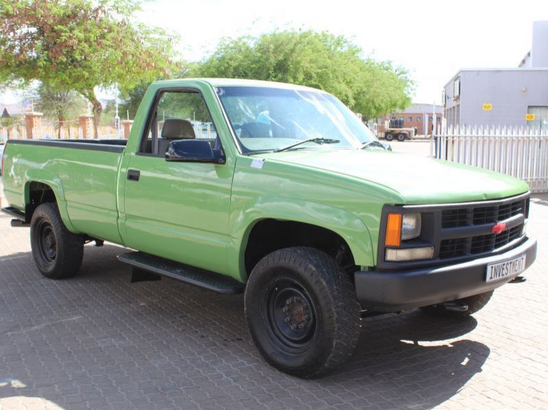 1996 Chevrolet C2500 5.7 V8 4X4 S/C pictures