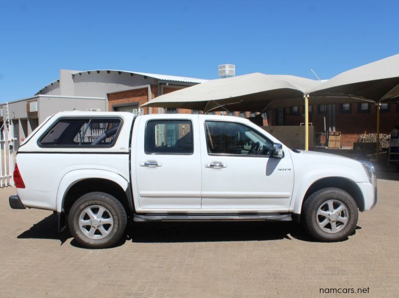 2010 Isuzu KB 360 V6 D/C A/T 4X4 LX pictures