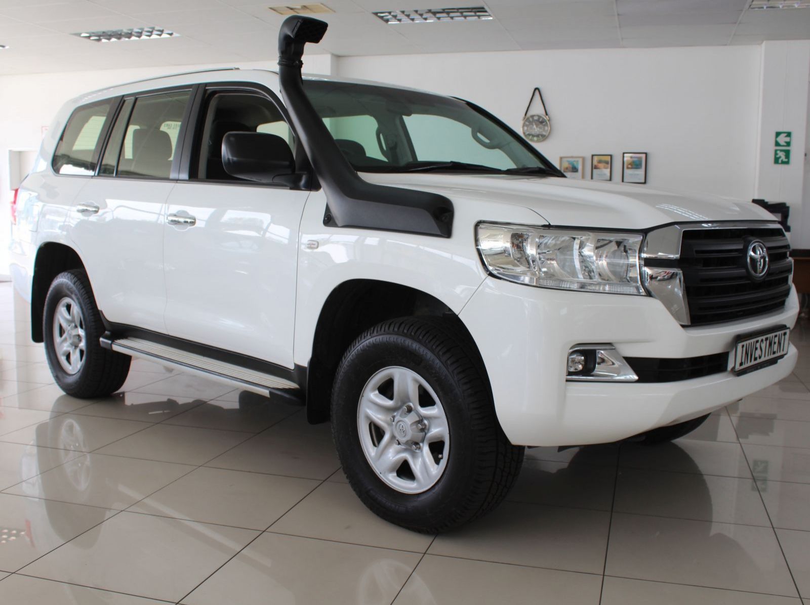 Used Toyota GX-R 200 Series Land cruiser V8  for sale in Windhoek, Namibia
