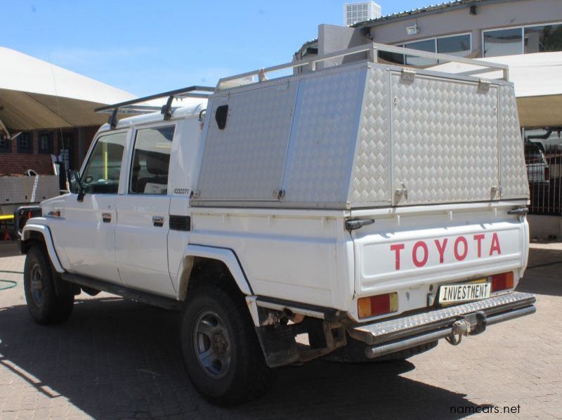 2003 Toyota LAND CRUISER 4.5EFI D/C 4X4 pictures