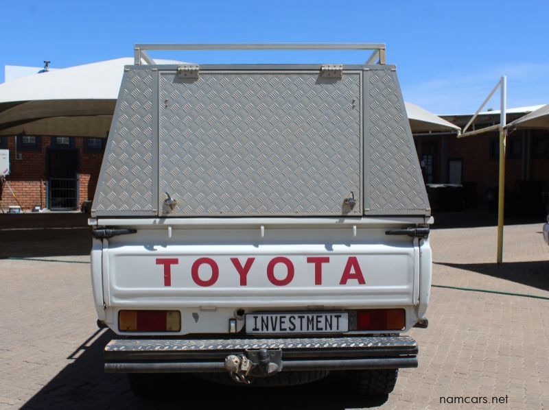 2003 Toyota LAND CRUISER 4.5EFI D/C 4X4 pictures