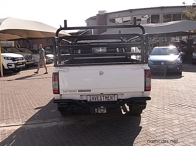 2017 Nissan NISSAN NP300 2.5 4X4 SC TDI pictures