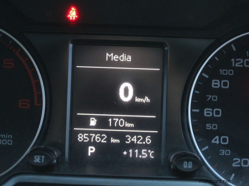 2017 Audi Q5 2.0TDI S-LINE QUATTRO pictures