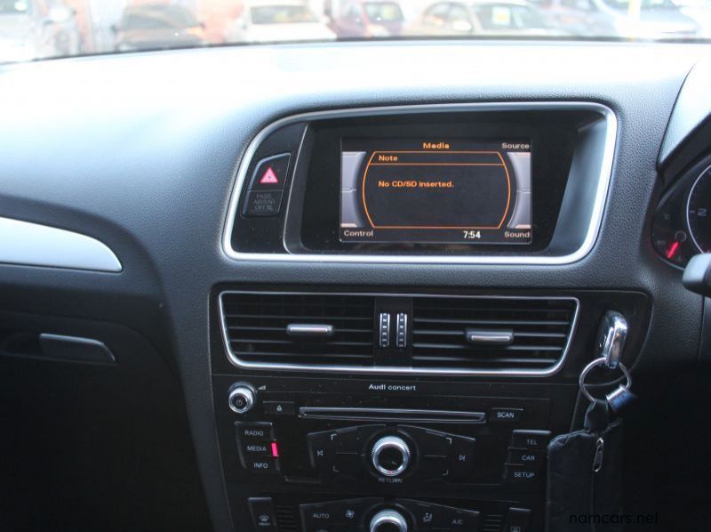 2017 Audi Q5 2.0TDI S-LINE QUATTRO pictures