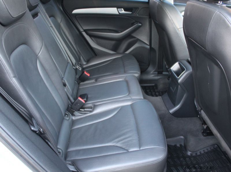 2017 Audi Q5 2.0TDI S-LINE QUATTRO pictures