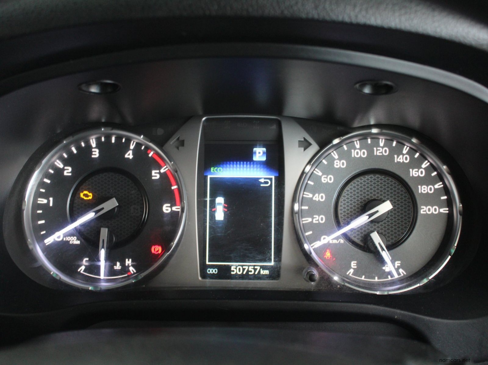 2025 Toyota Hilux 2.4 GD6 pictures