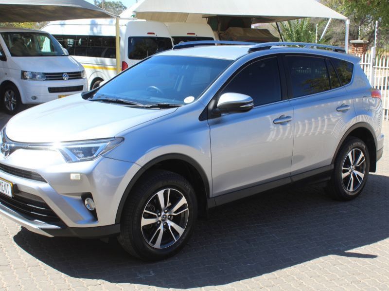 2018 Toyota Rav 4  2.0 GX A/T pictures