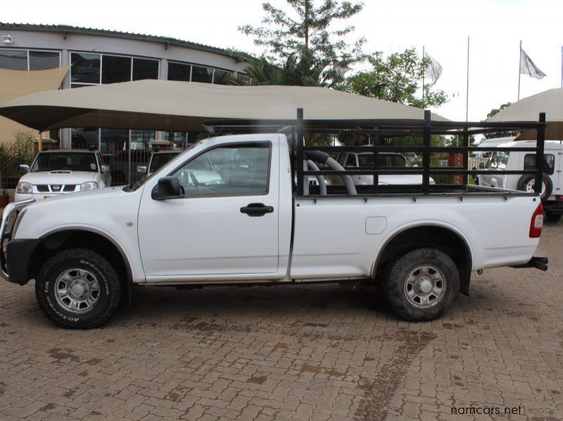 2012 Isuzu KB250 S/C 4X2 DIFF-LOCK LE pictures