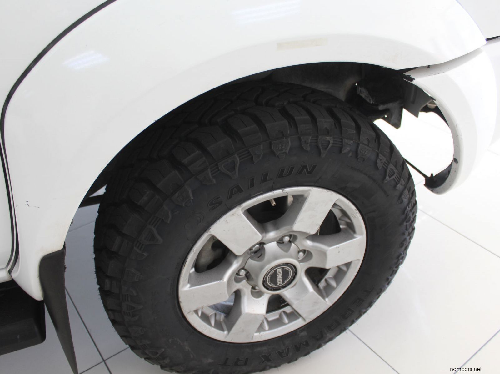 2020 Nissan NP300 2.5 TDI D cab 4x4 pictures