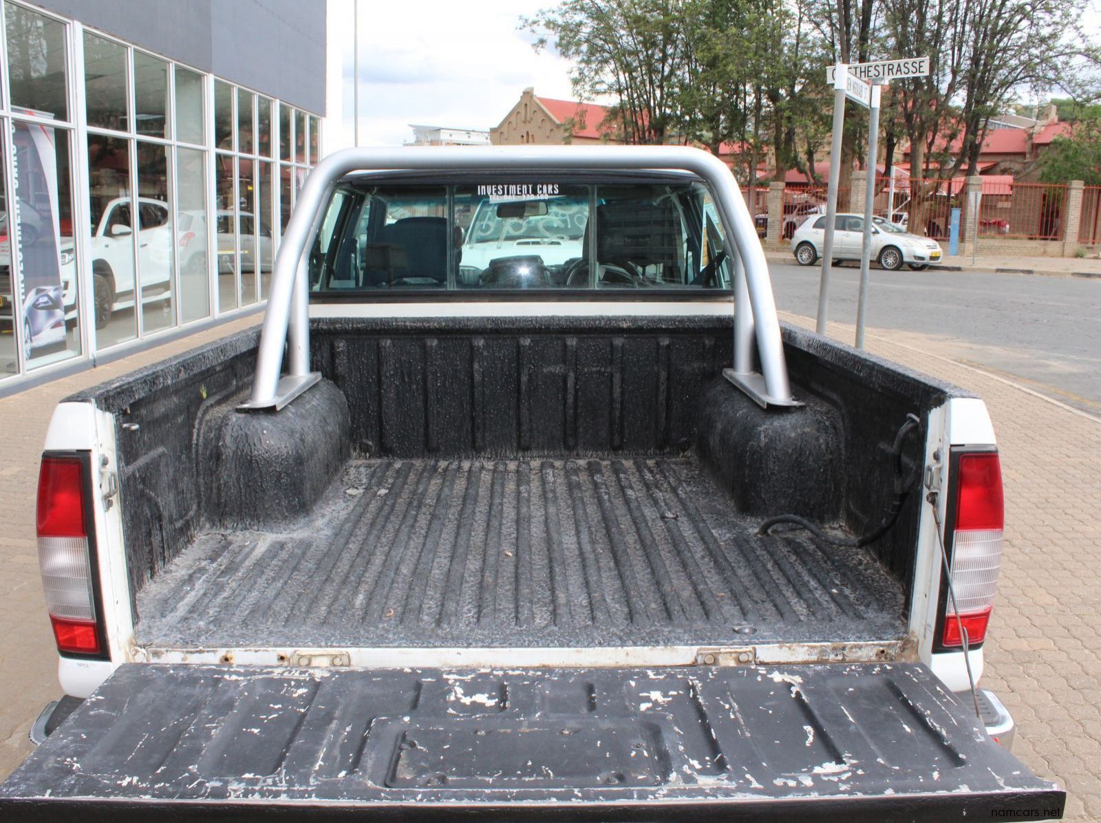 2020 Nissan NP300 2.5 TDI D cab 4x4 pictures