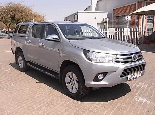 2016 Toyota TOYOTA HILUX 2.8 DC 4X4 A/T pictures