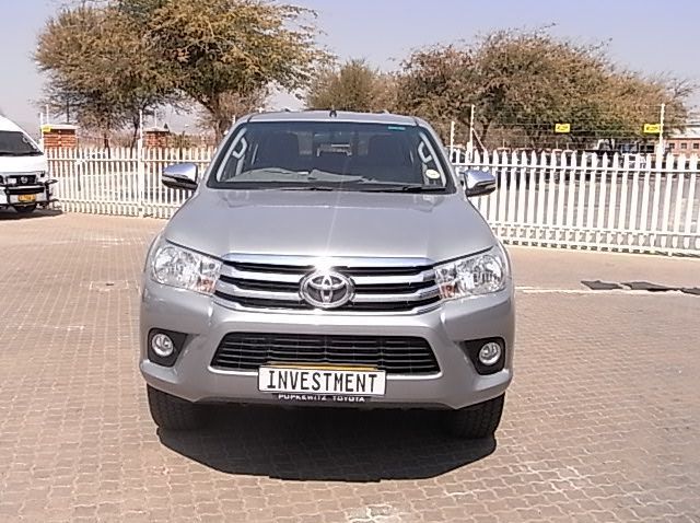2016 Toyota TOYOTA HILUX 2.8 DC 4X4 A/T pictures