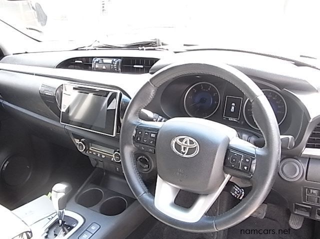 2016 Toyota TOYOTA HILUX 2.8 DC 4X4 A/T pictures