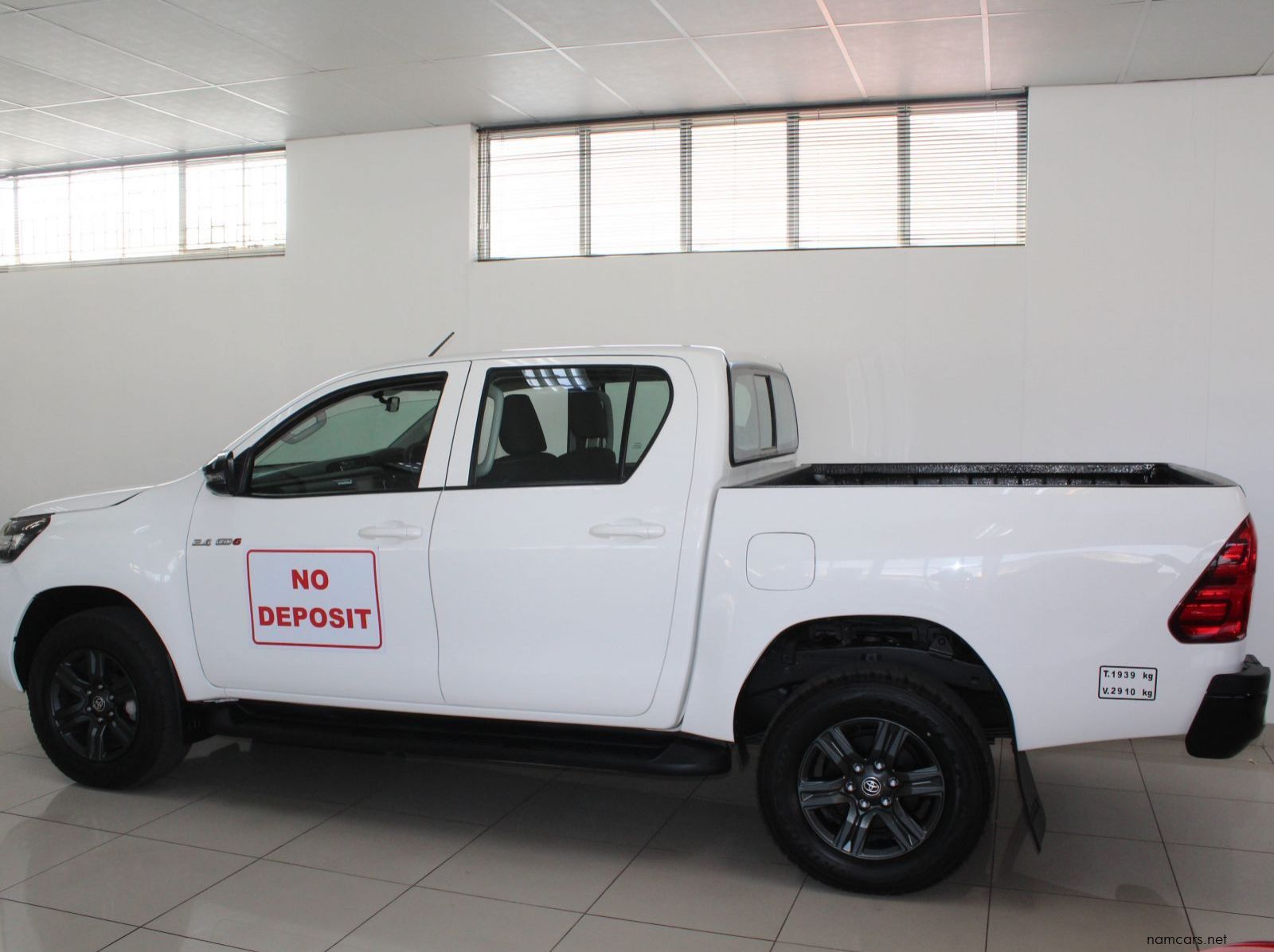 2024 Toyota Hilux 2.4 GD6 4x4 auto D cab pictures