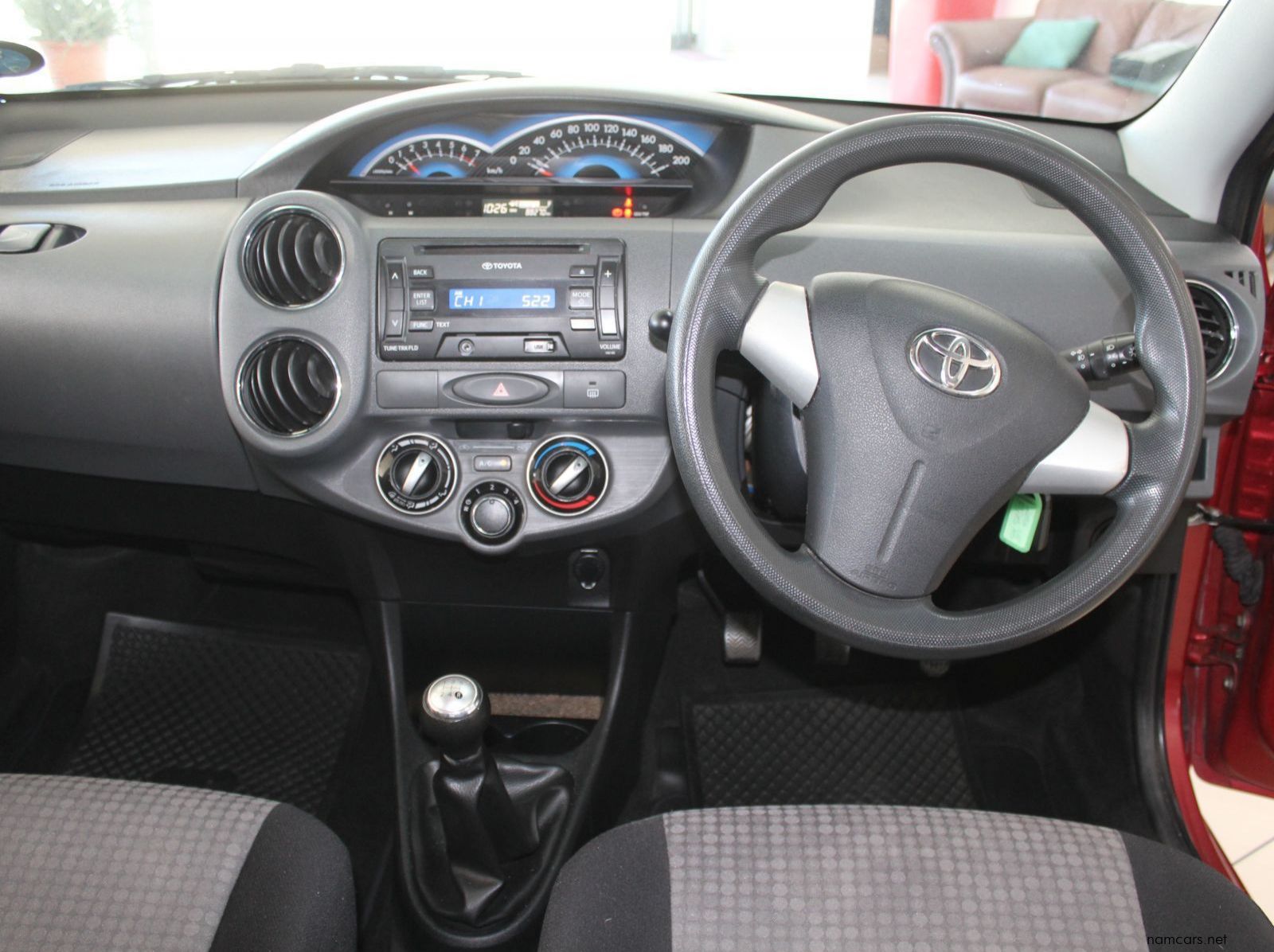 2014 Toyota Etios 1.5 XS Sedan pictures