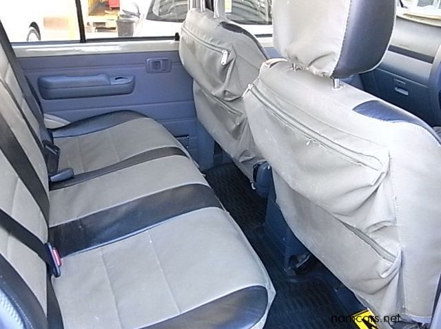 2015 Toyota TOYOTA LAND CRUISER 4.0 V6 DC pictures