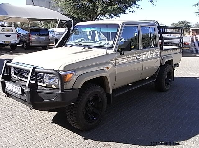 2015 Toyota TOYOTA LAND CRUISER 4.0 V6 DC pictures