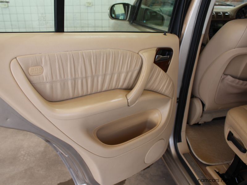 2002 Mercedes-Benz ML 500 V8 A/T 4X4 pictures