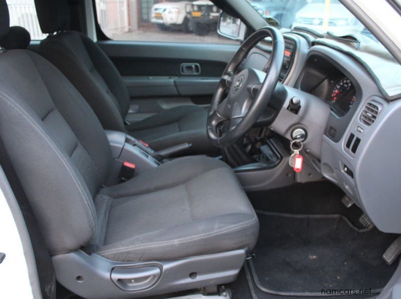 2018 Nissan NP300 2.5TDI D/C 4X4 pictures