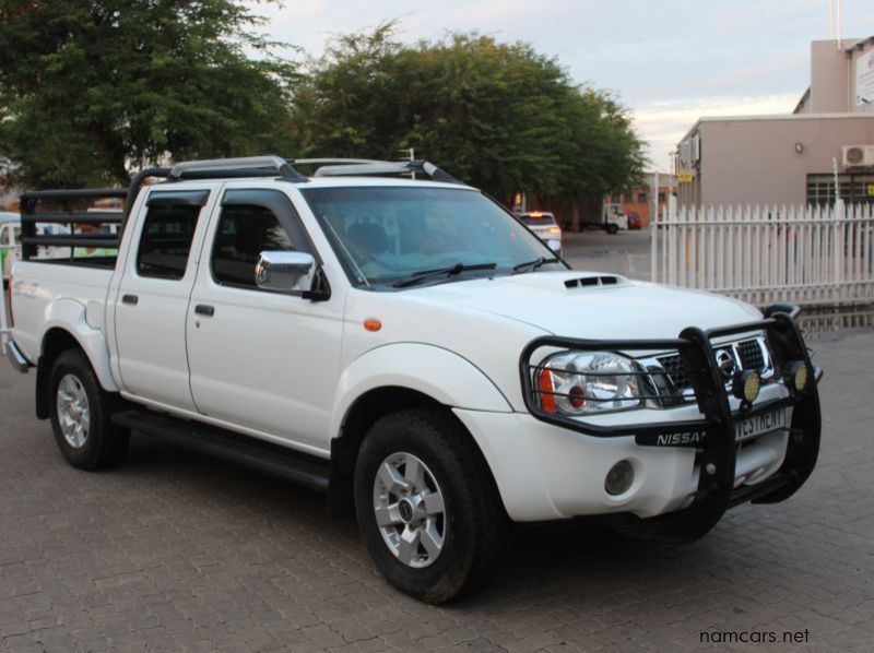 2018 Nissan NP300 2.5TDI D/C 4X4 pictures