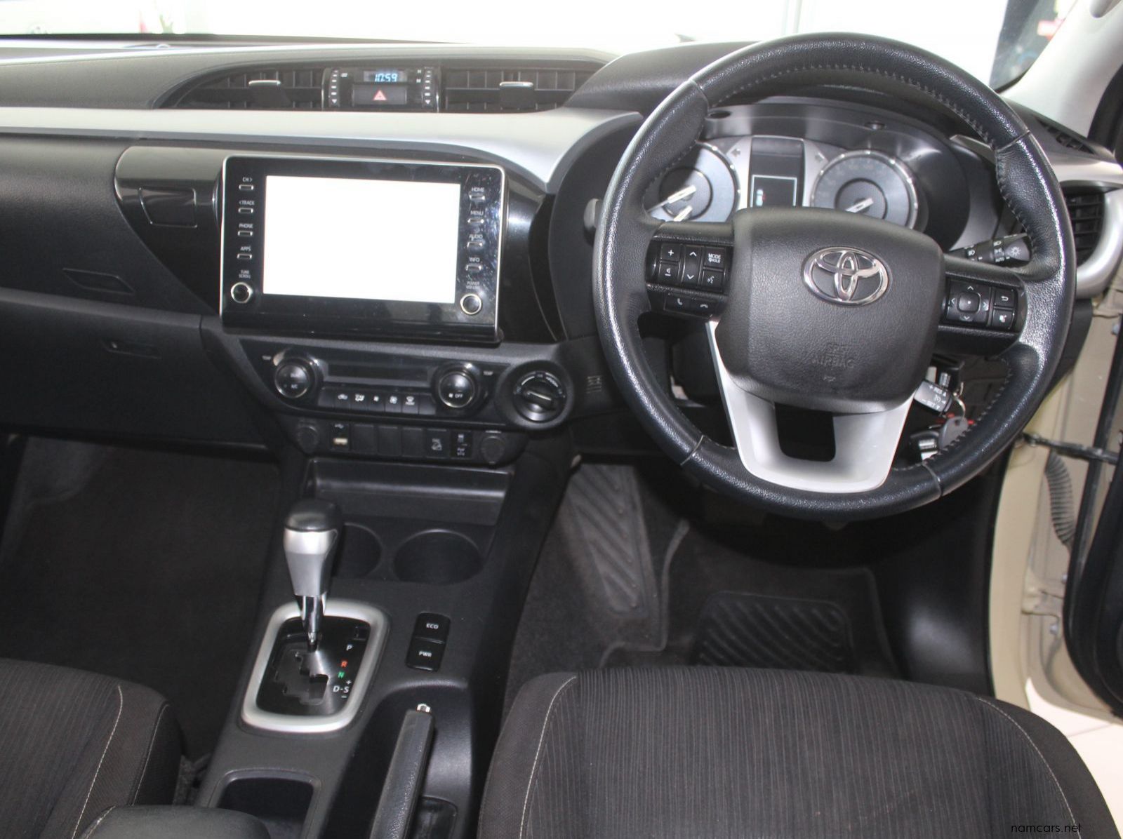 2022 Toyota Toyota Hilux 2.8 GD6 DC 4x4 pictures