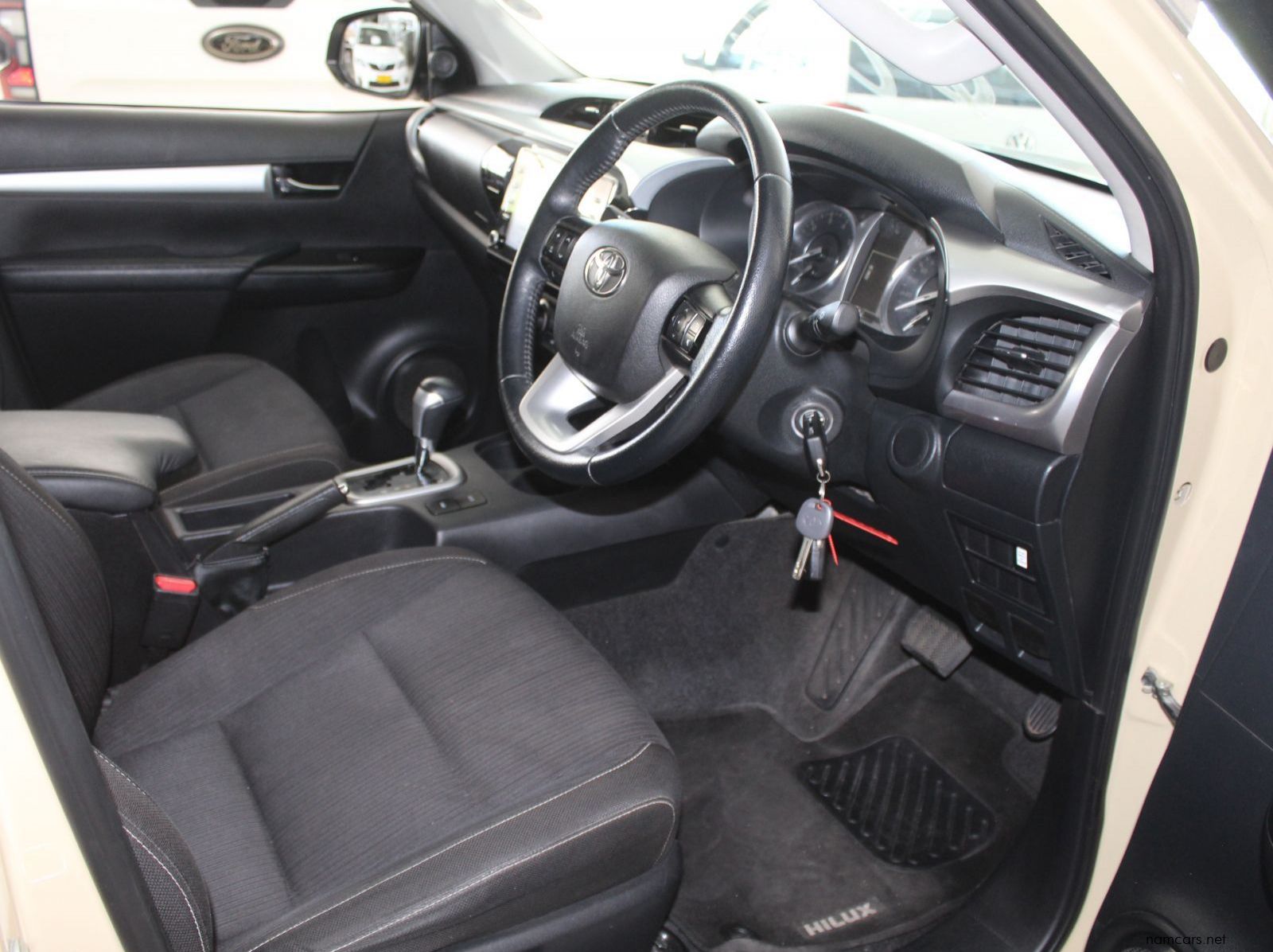 2022 Toyota Toyota Hilux 2.8 GD6 DC 4x4 pictures