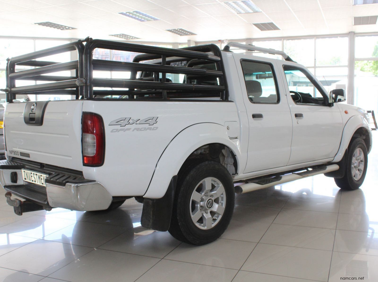 2017 Nissan NP300 2.5 TDI Dcab 4x4 pictures