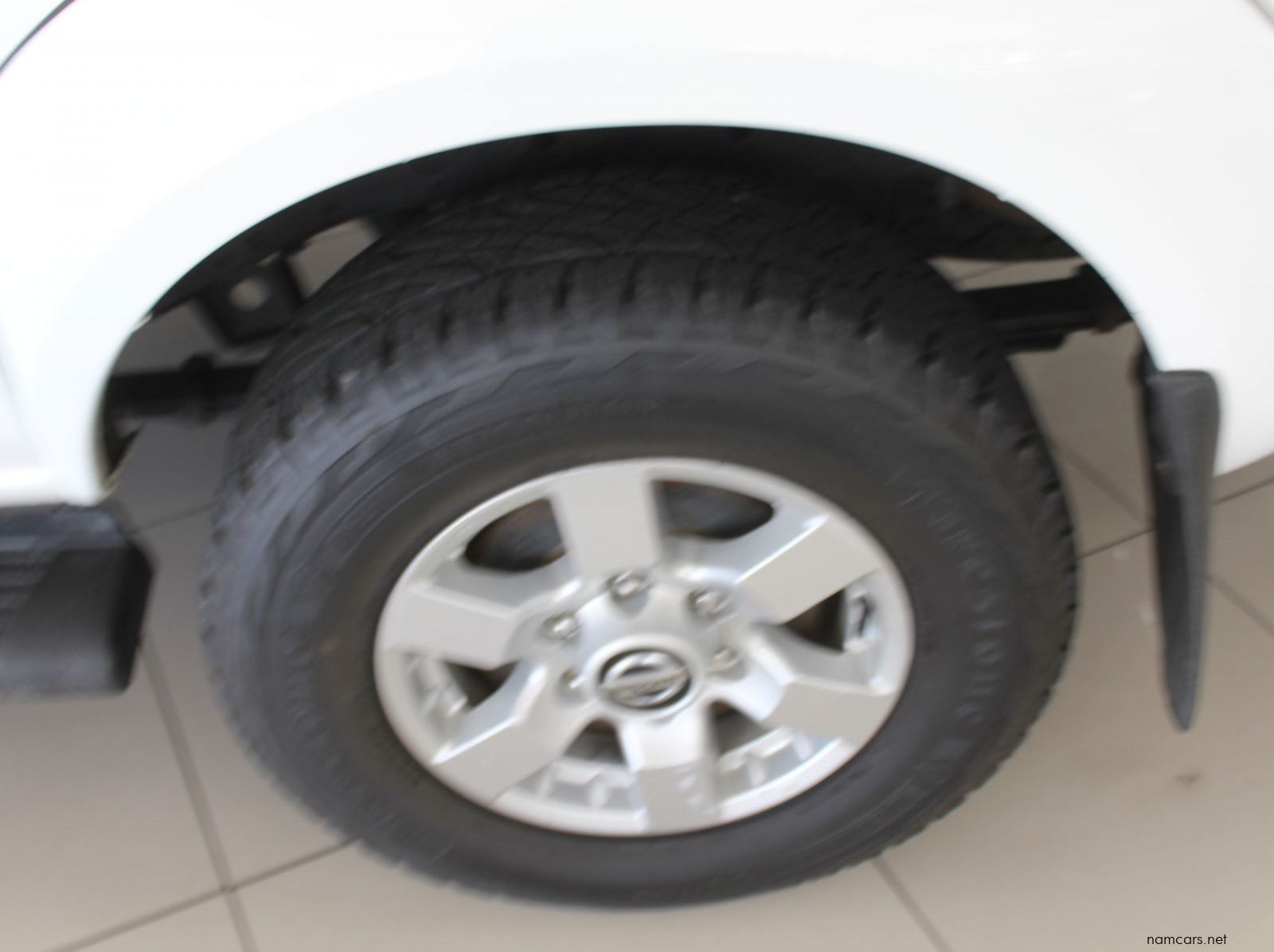 2020 Nissan NP300 pictures