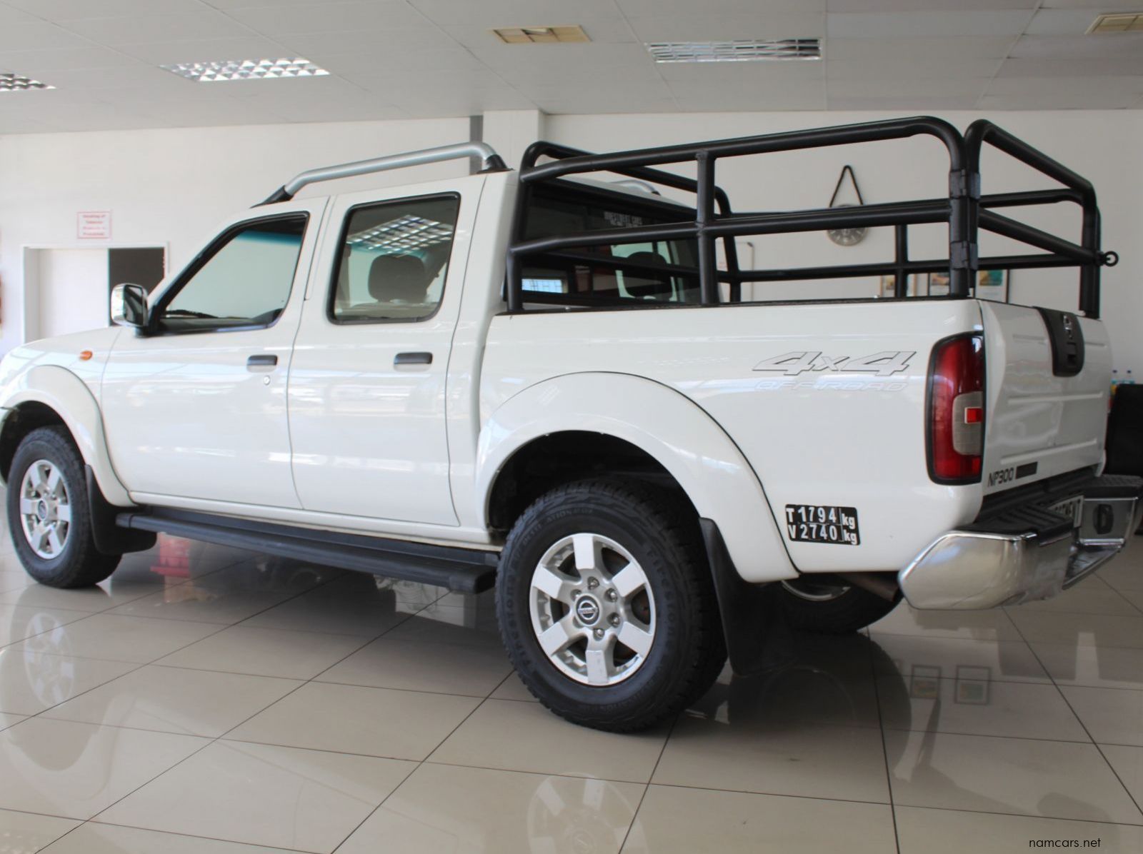 2020 Nissan NP300 pictures