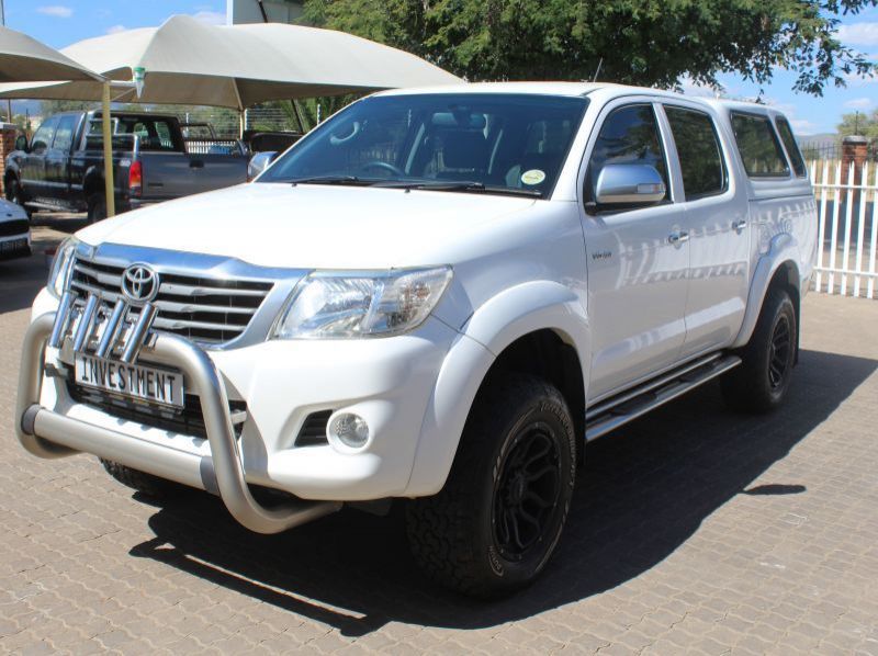 2012 Toyota HILUX 4.0 V6 D/C A/T 4X4 pictures