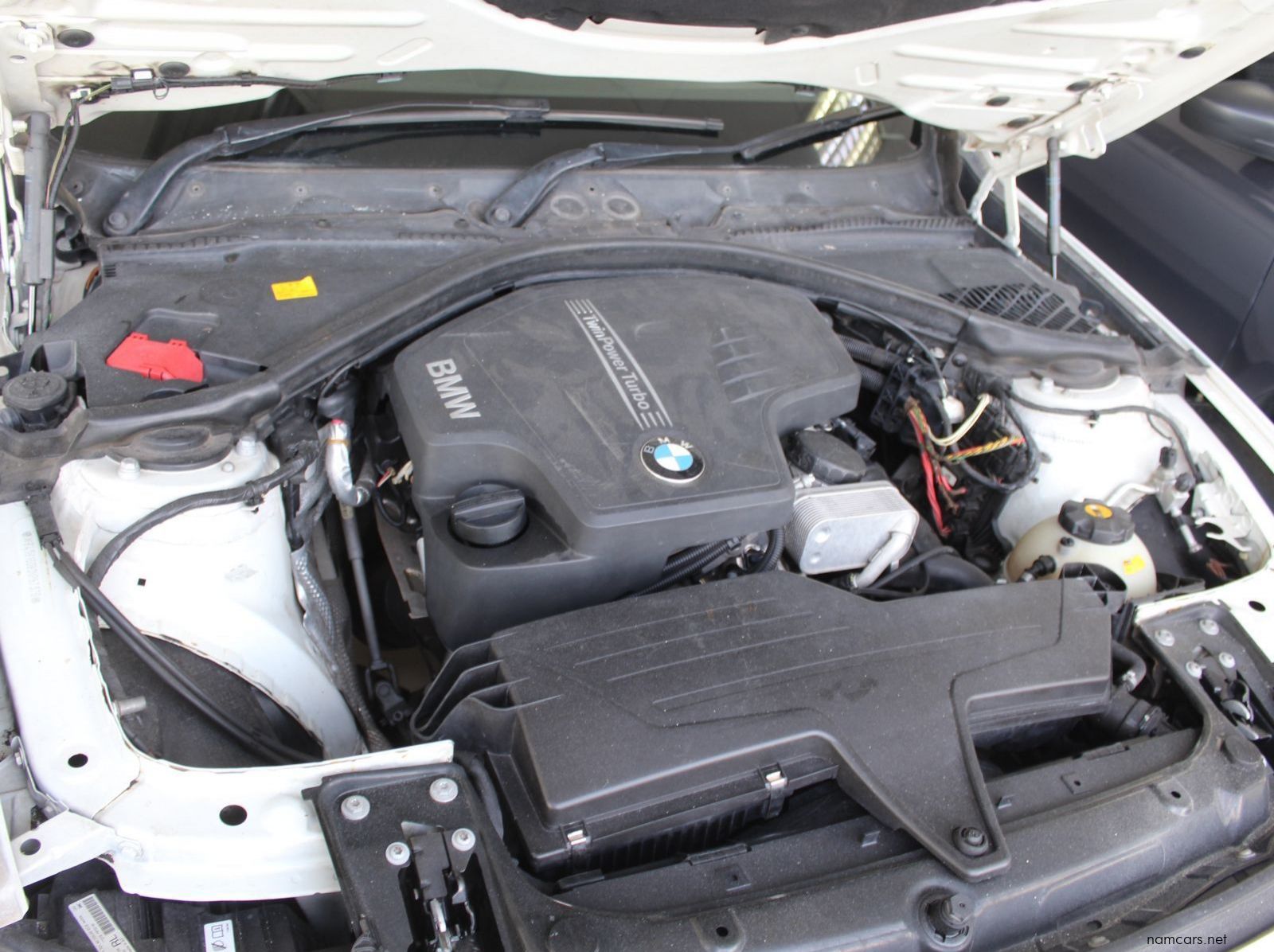 2013 BMW 320i pictures