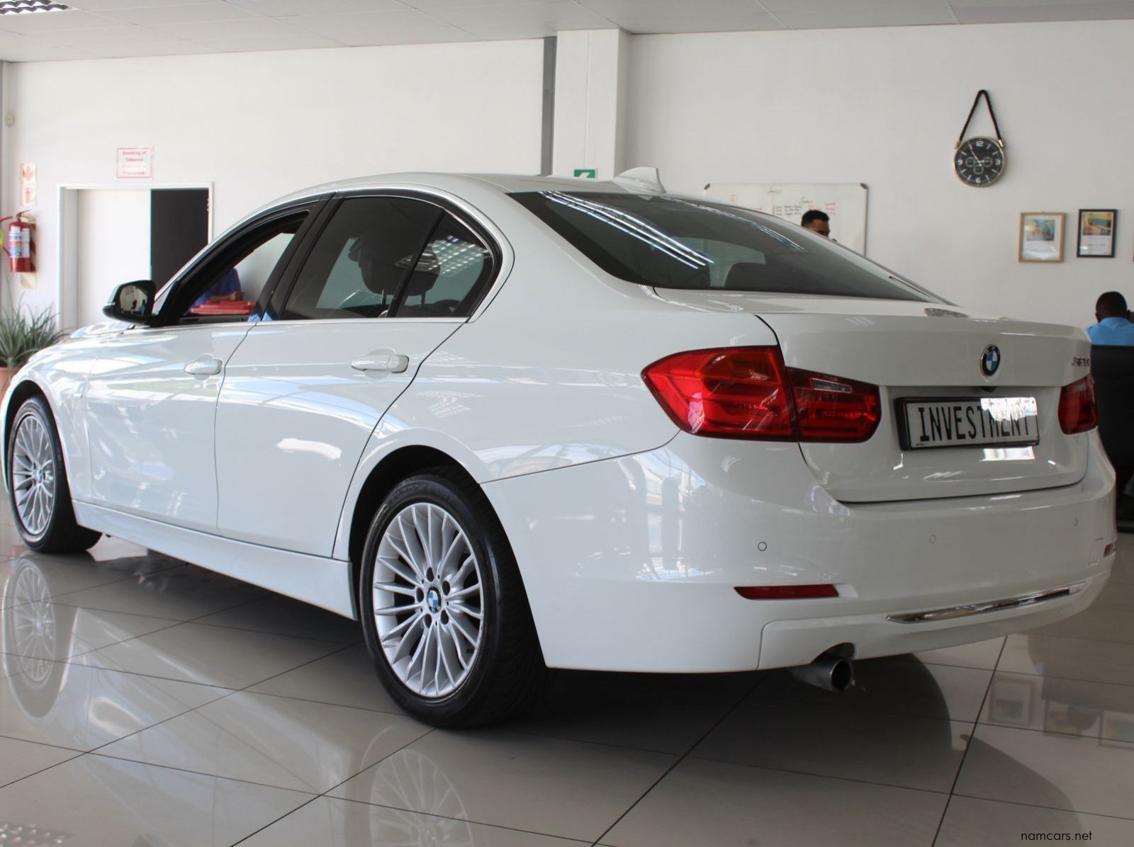 2013 BMW 320i pictures