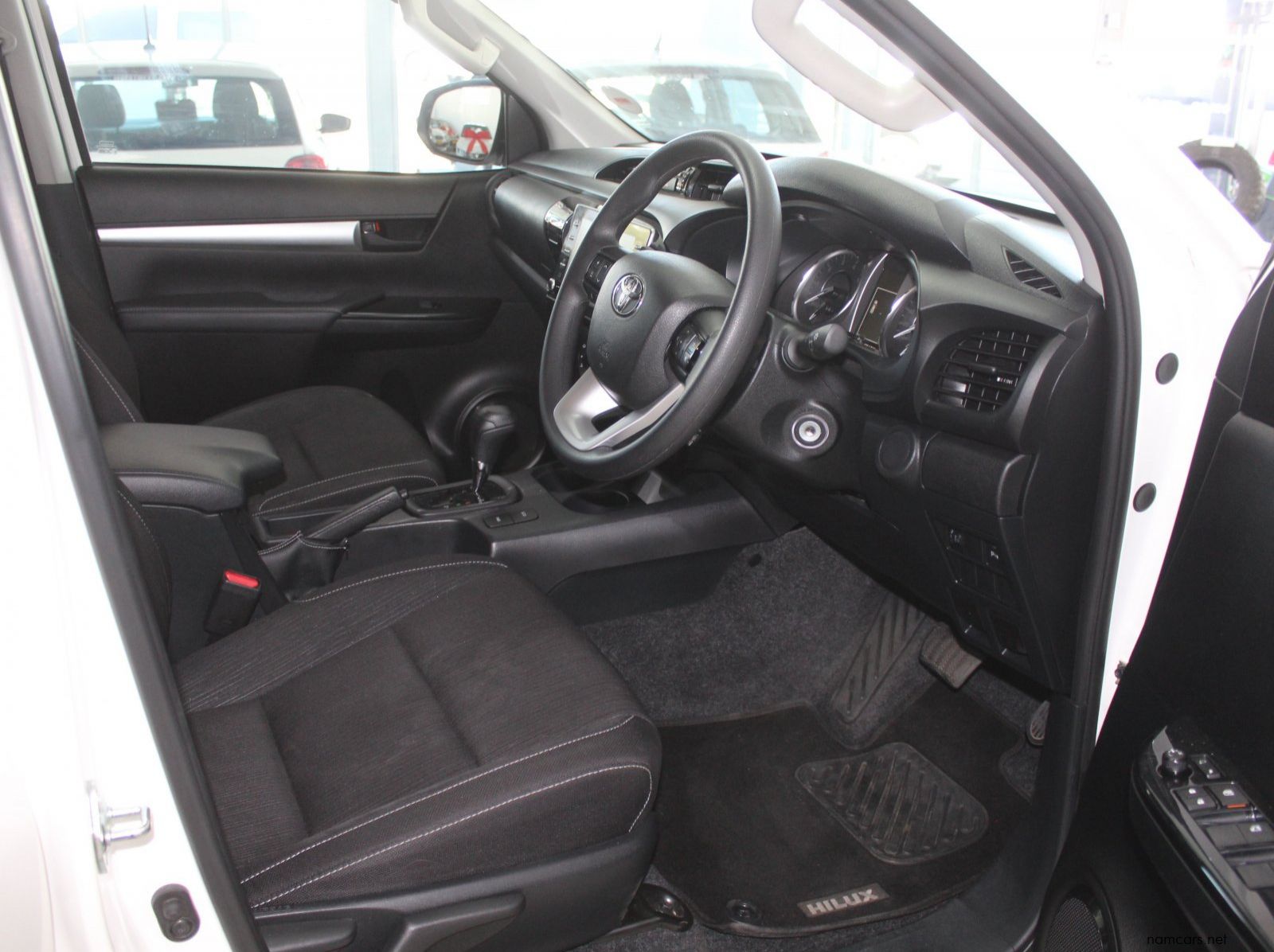 2024 Toyota Hilux 2.4GD6 pictures
