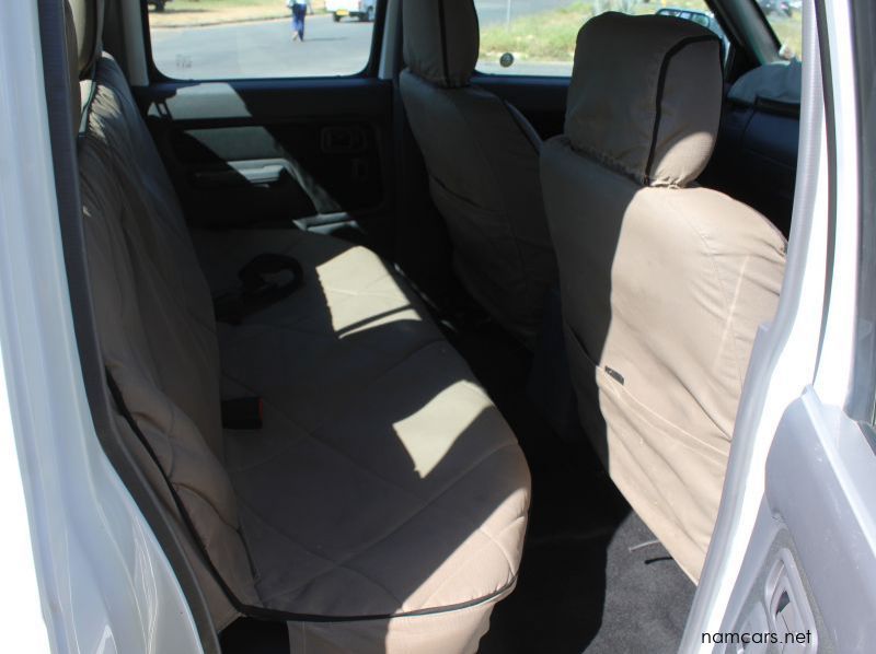 2020 Nissan NP300 2.5TDI D/C 4X4 pictures