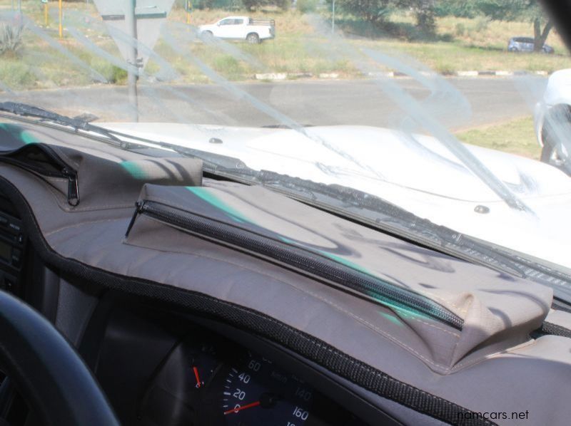 2020 Nissan NP300 2.5TDI D/C 4X4 pictures