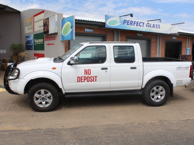 2020 Nissan NP300 2.5TDI D/C 4X4 pictures