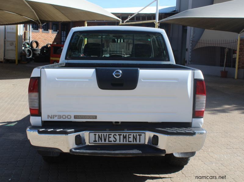 2020 Nissan NP300 2.5TDI D/C 4X4 pictures