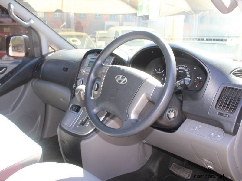 2015 Hyundai H1 2.5 TDI auto 2x4 pictures