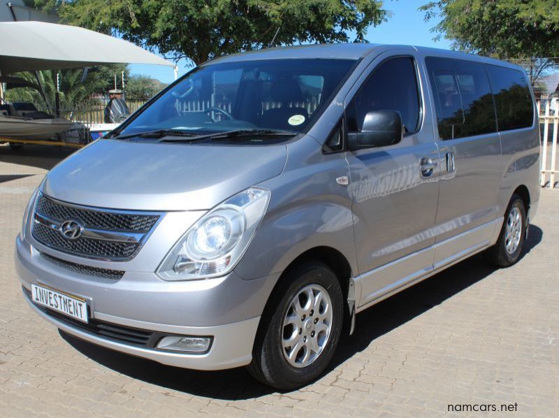 2015 Hyundai H1 2.5 TDI auto 2x4 pictures