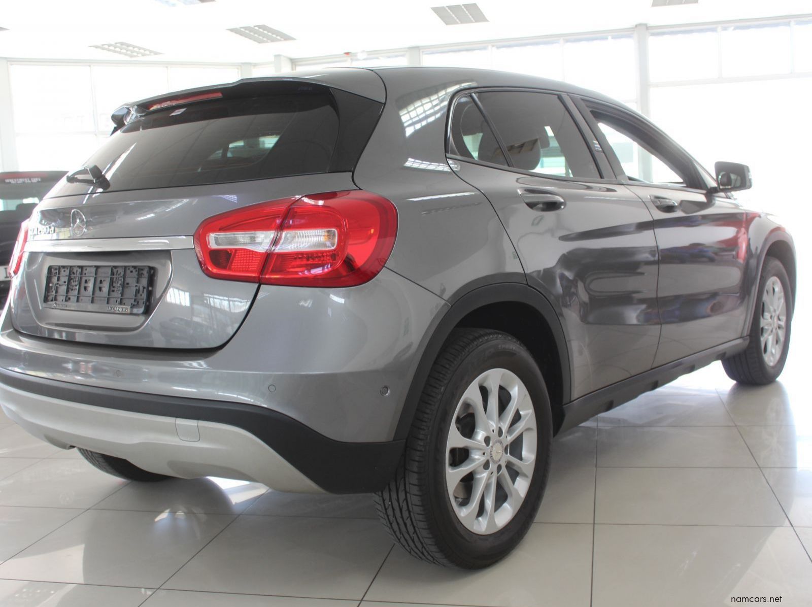 2017 Mercedes-Benz GLA 200d pictures