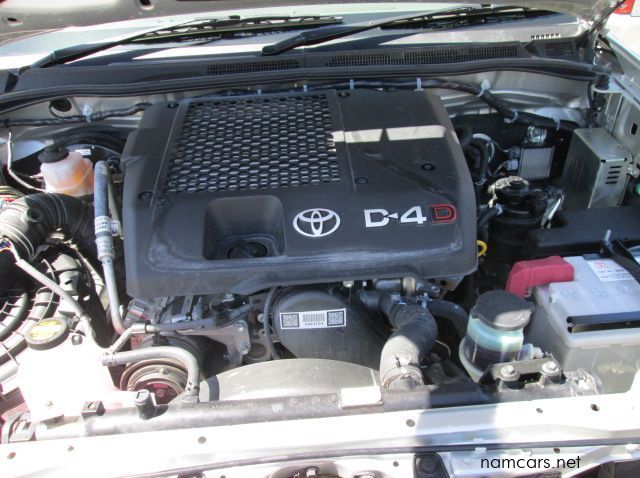 2012 Toyota Fortuner pictures