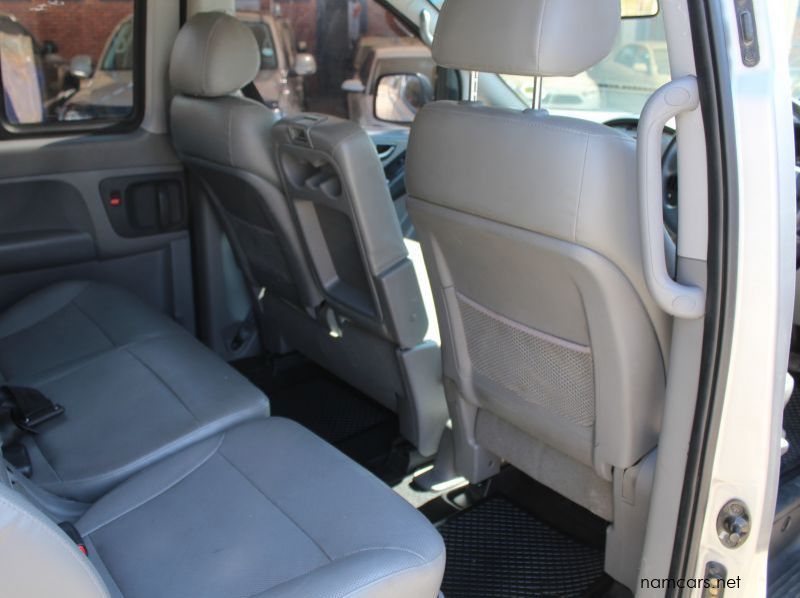 2015 Hyundai H1 2.5 TDI auto 2x4 pictures