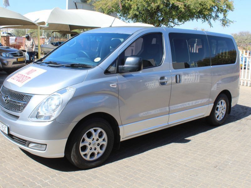 2015 Hyundai H1 2.5 TDI auto 2x4 pictures