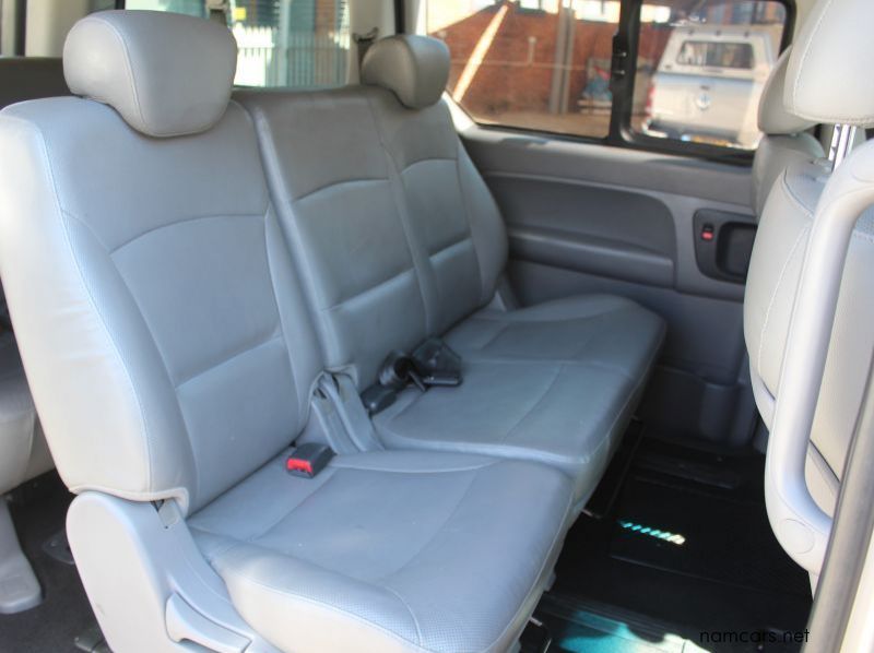 2015 Hyundai H1 2.5 TDI auto 2x4 pictures