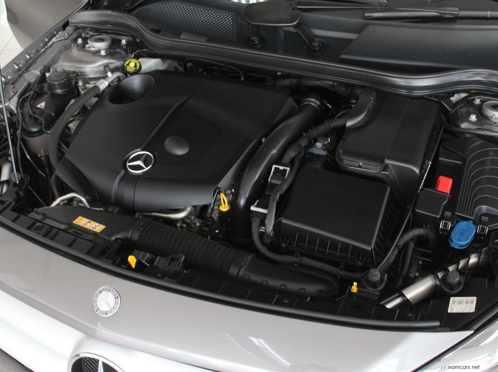 2017 Mercedes-Benz GLA 200d pictures