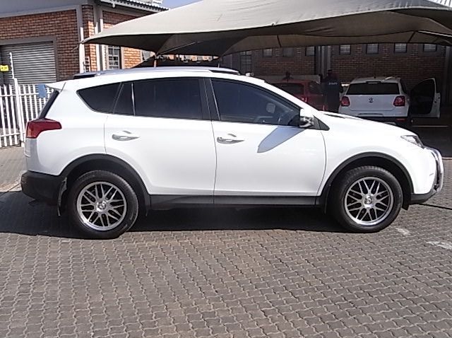 2015 Toyota TOYOTA RAV4 VX 2.2 D4D AWD 4x4 pictures