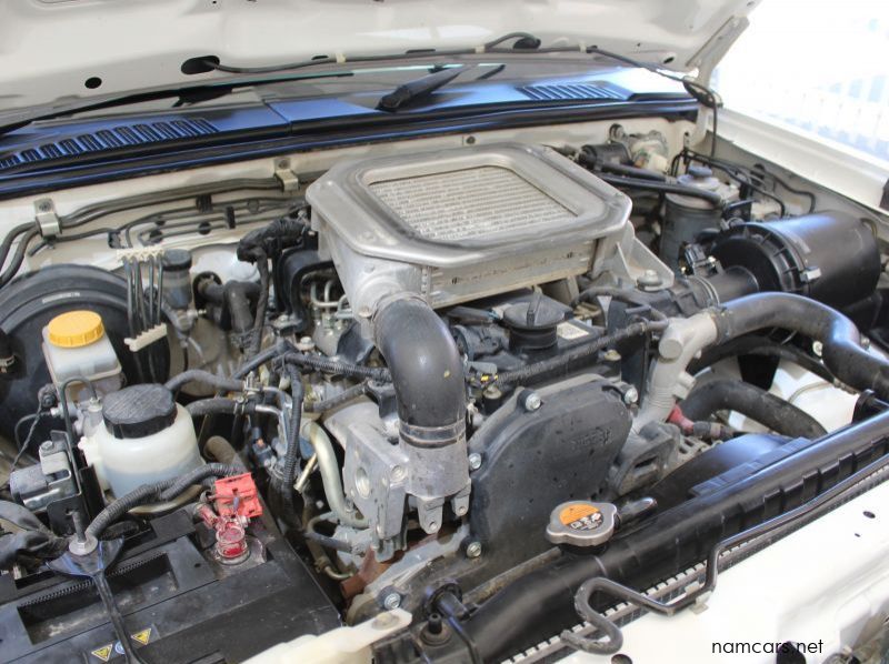 2014 Nissan NP300 2.5 Diesel pictures