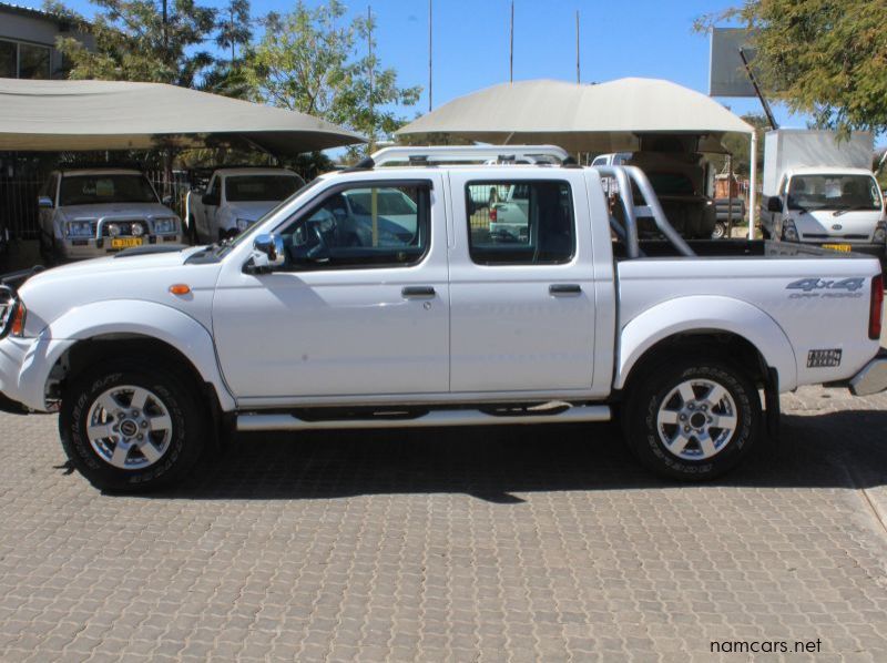 2014 Nissan NP300 2.5 Diesel pictures